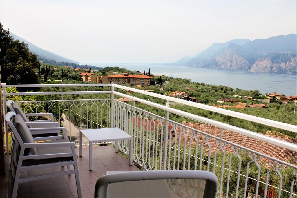 Villa Arianna Panoramic Apartments Malcesine Ngoại thất bức ảnh