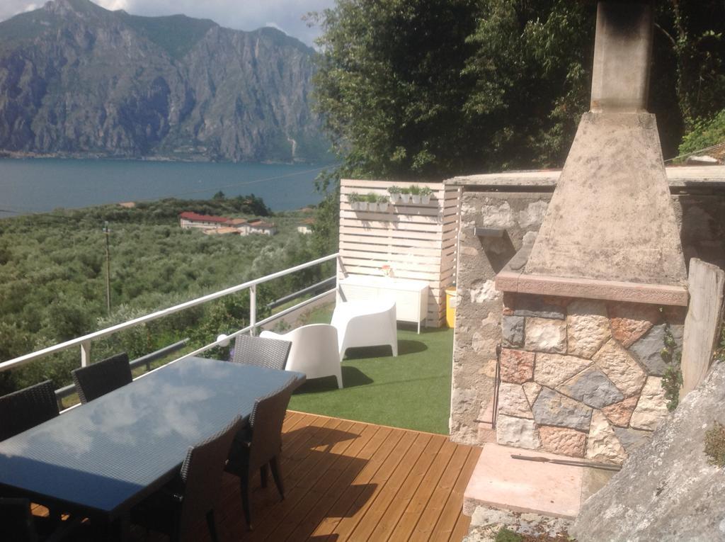 Villa Arianna Panoramic Apartments Malcesine Ngoại thất bức ảnh