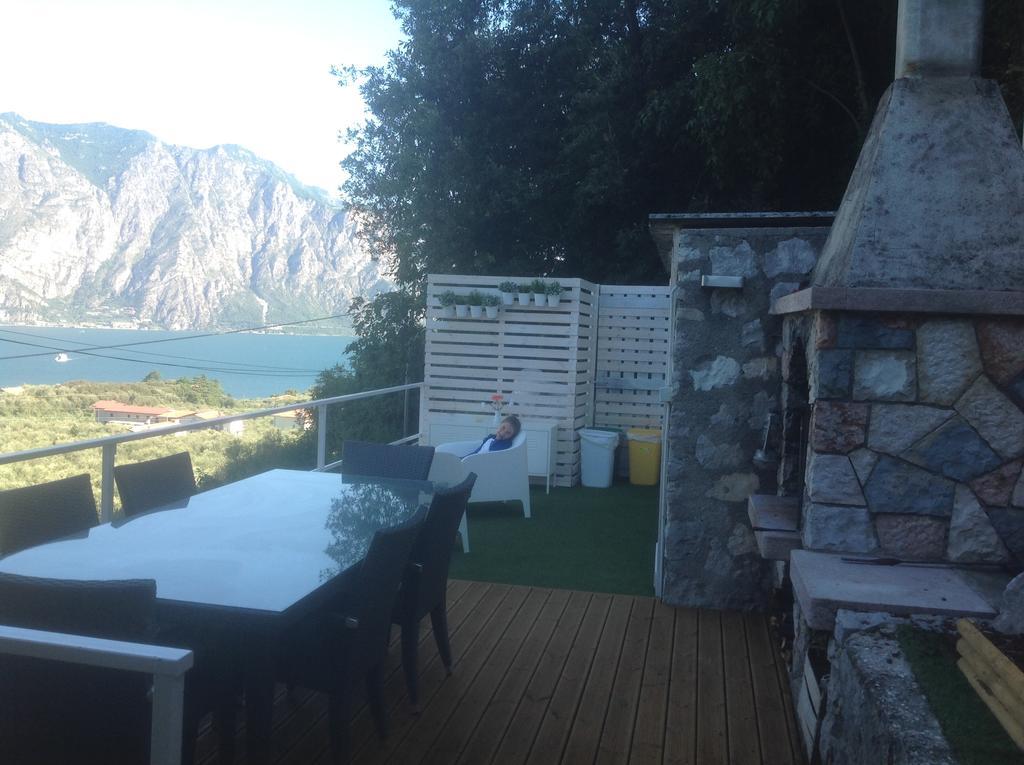 Villa Arianna Panoramic Apartments Malcesine Ngoại thất bức ảnh