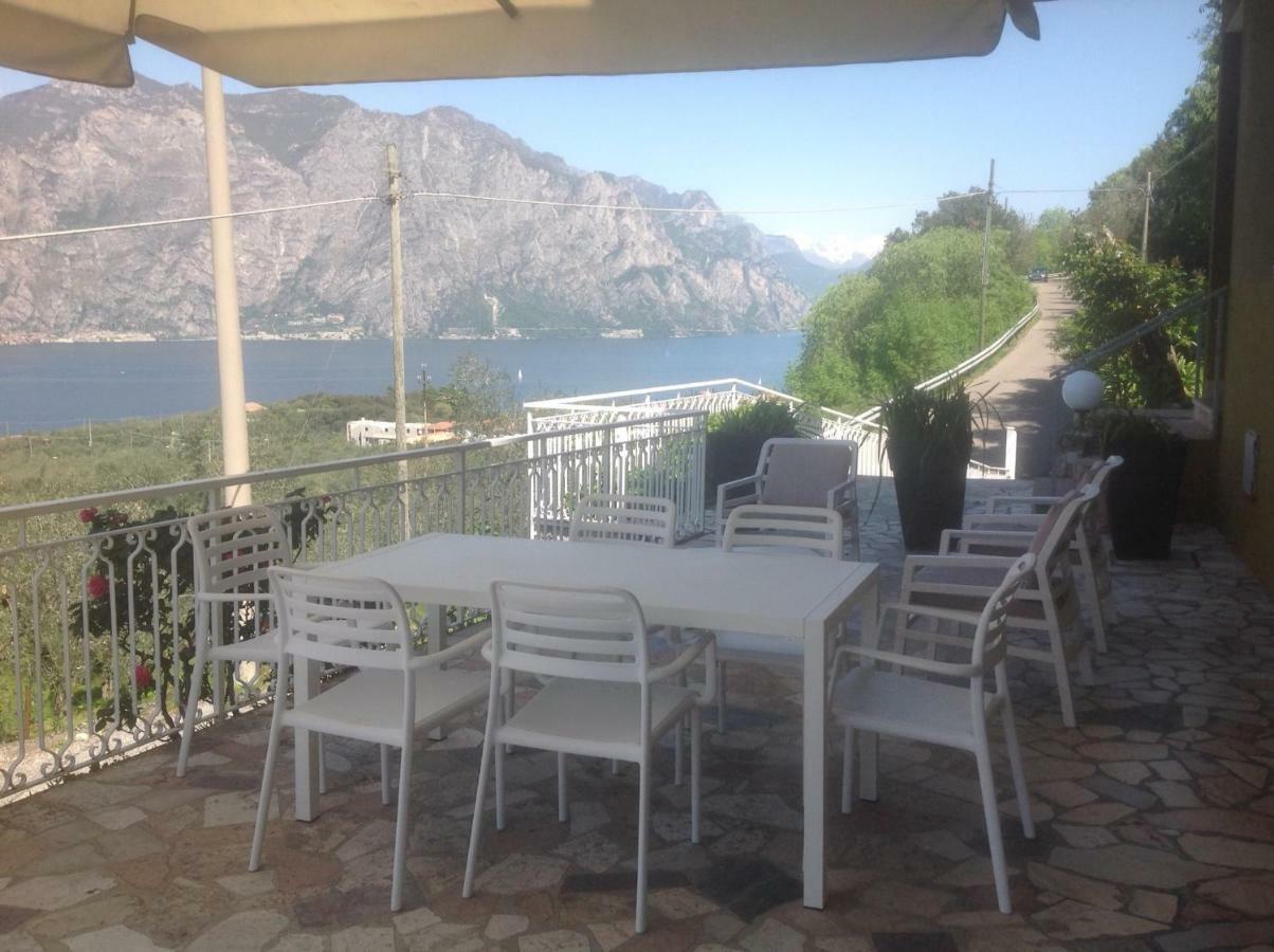 Villa Arianna Panoramic Apartments Malcesine Ngoại thất bức ảnh