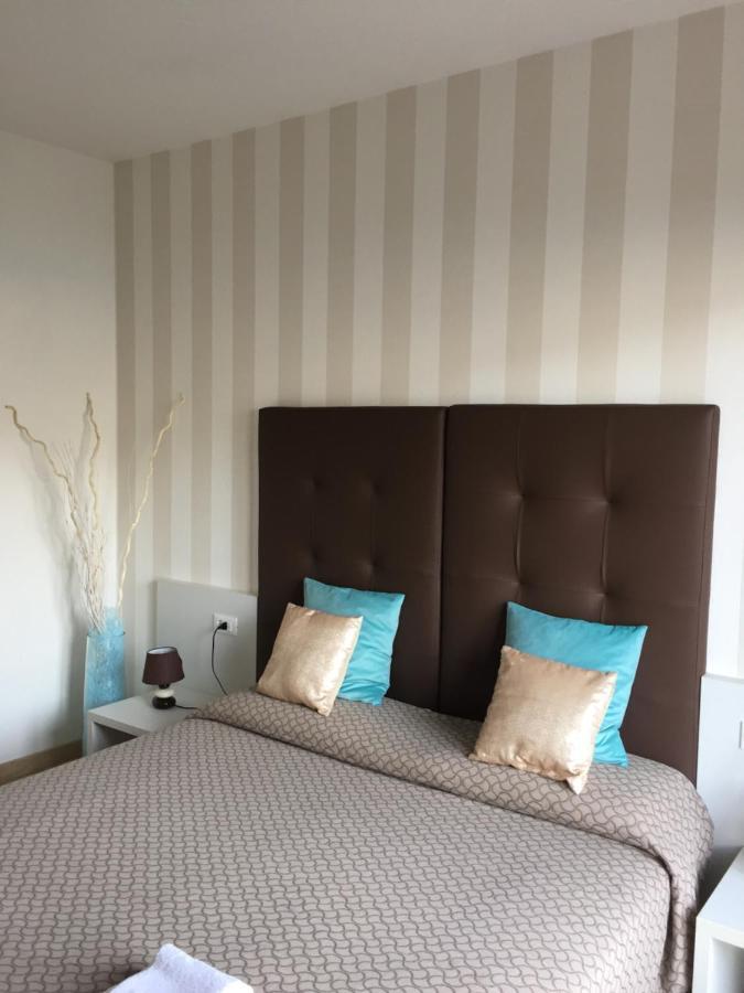 Villa Arianna Panoramic Apartments Malcesine Ngoại thất bức ảnh